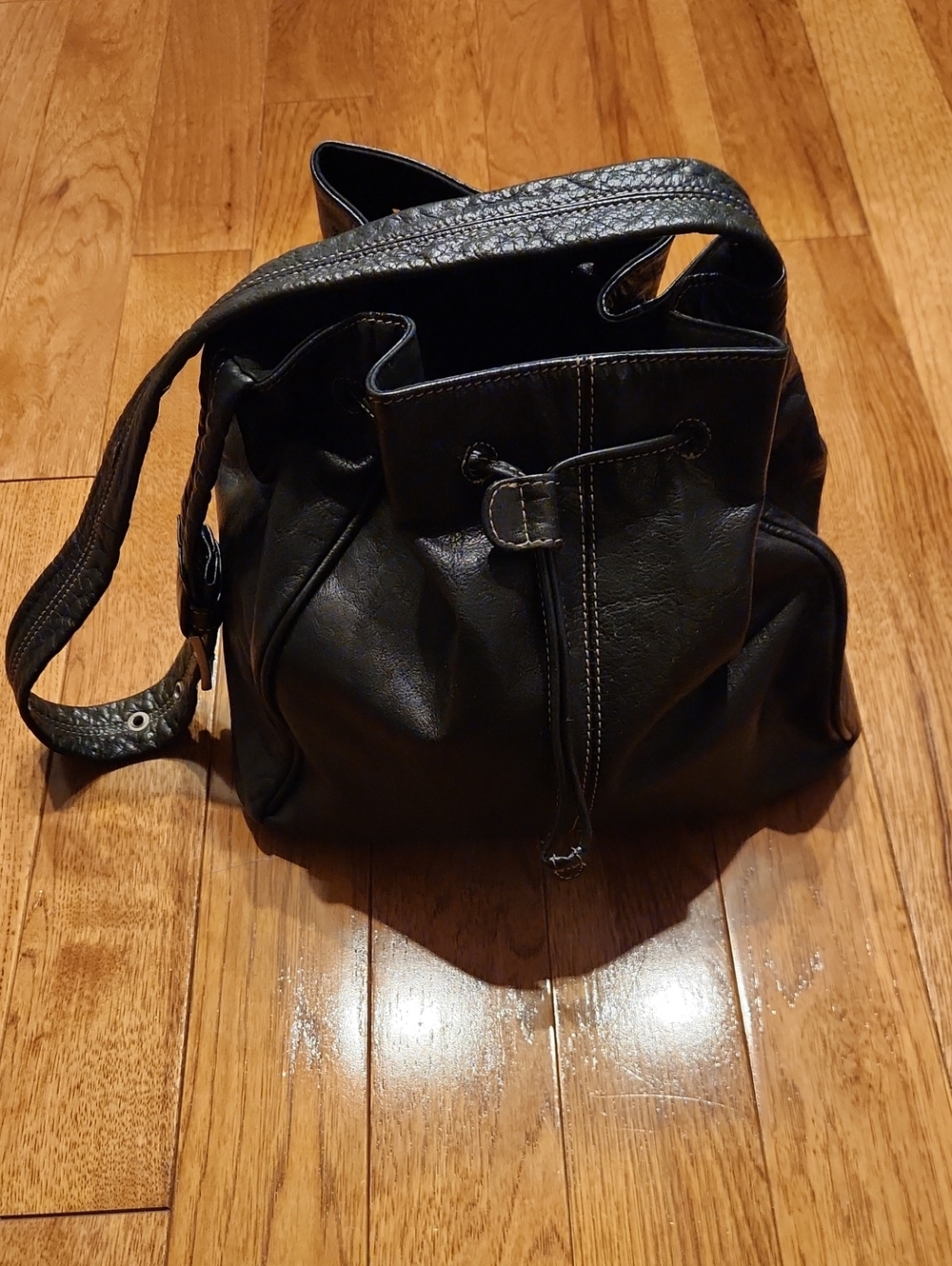 Wilsons Leather Black Shoulder Drawstring Bag